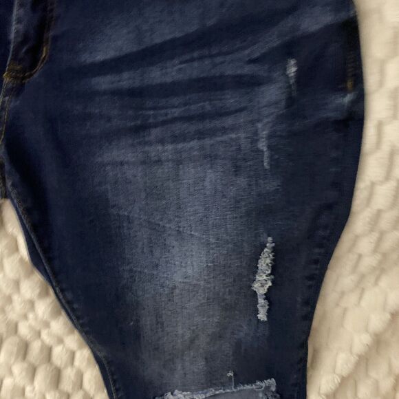 Women’s Plus SZ 21 Dark Wash Mid Rise Distressed Slim Straight Jeans Stretch - Picture 6 of 14